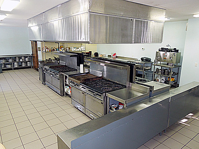 Location de cuisine commerciale et salle de réception pour restaurateur, gestionnaire, traiteur et chef cuisinier à Montréal, Laval, la Rive-Nord et les Basses-Laurentides.